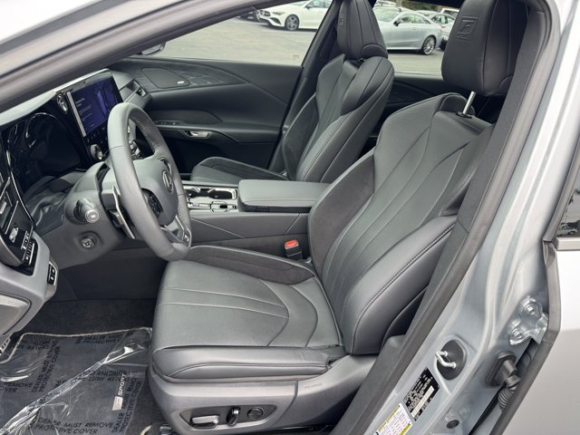 Used 2025 Lexus RX 500h F Sport w/ Convenience Package AWD/4WD image 16