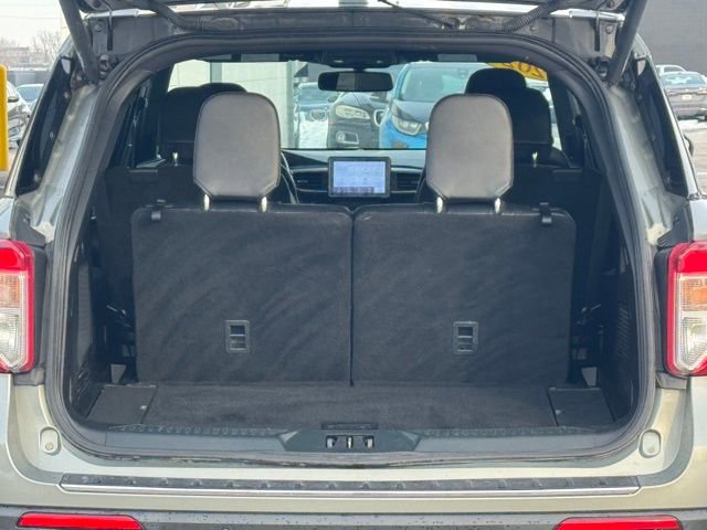 Used 2020 Ford Explorer Limited w/ Class III Trailer Tow Package image 36