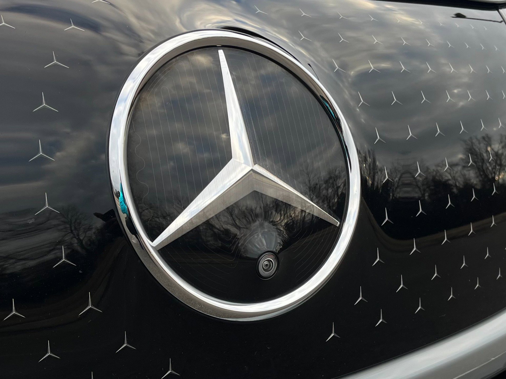 Used 2023 Mercedes-Benz EQE 500 4MATIC Sedan image 52