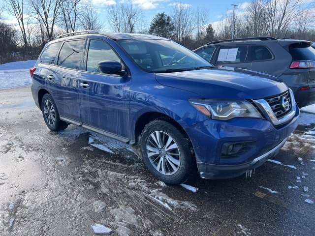 Used 2019 Nissan Pathfinder SV