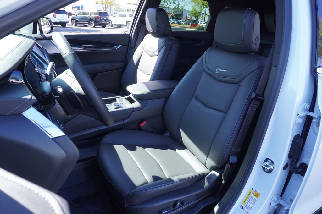 New 2026 Cadillac XT5 Premium Luxury w/ Driver Assist Package FWD image 13