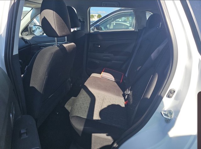 Used 2024 Mitsubishi Outlander Sport SE image 4