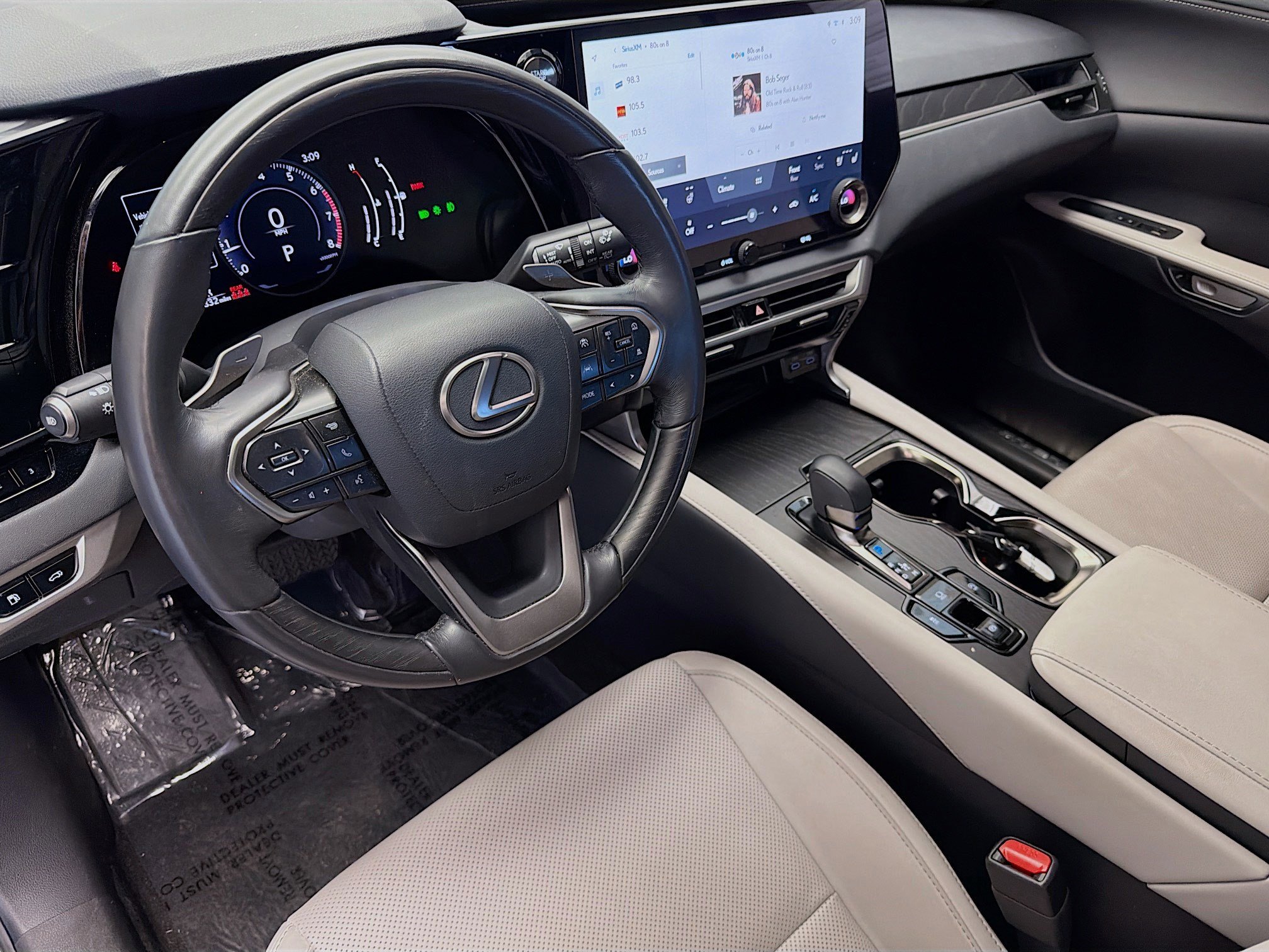 Used 2023 Lexus RX 350 Premium w/ Accessory Package (Z1) image 7