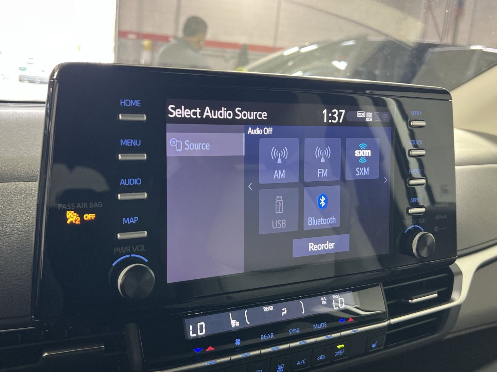 Used 2024 Toyota Sienna XLE image 18