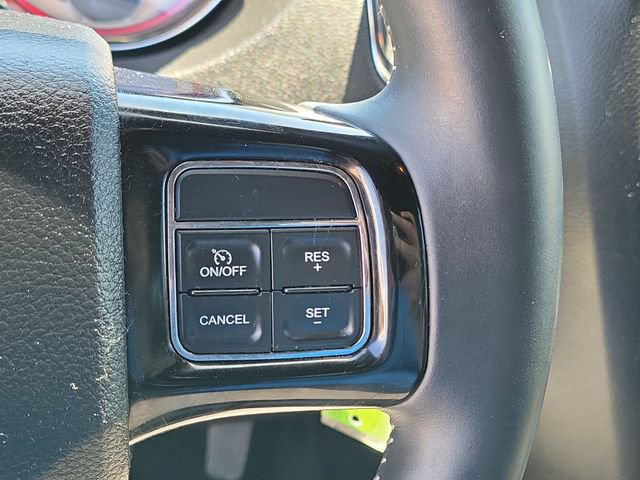Used 2016 Dodge Grand Caravan SE FWD image 9