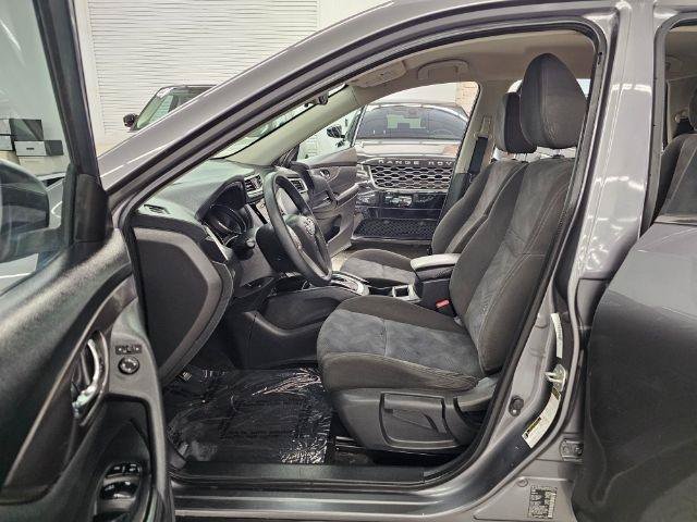 Used 2016 Nissan Rogue S AWD/4WD image 29