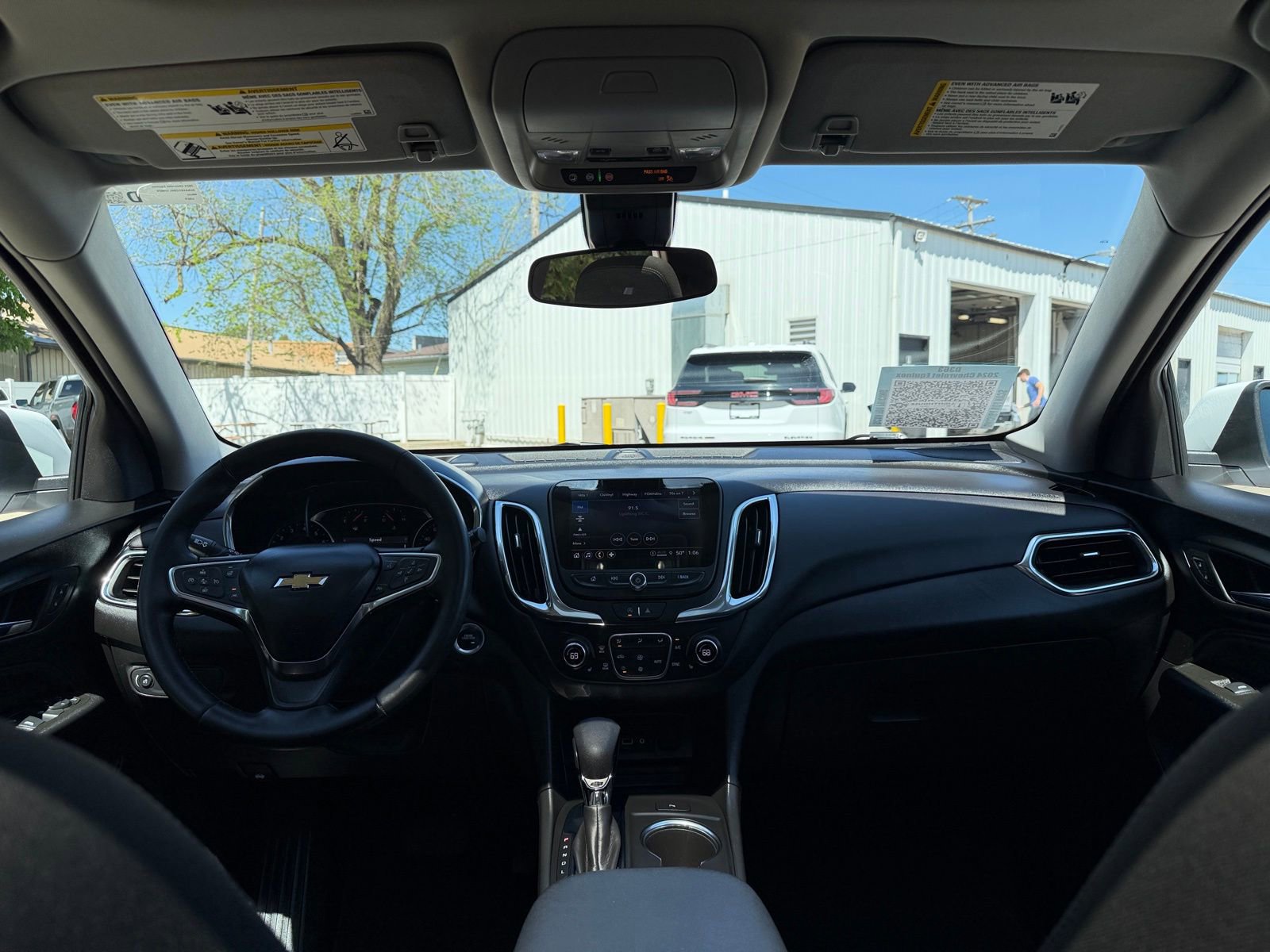 Used 2024 Chevrolet Equinox LT FWD image 26