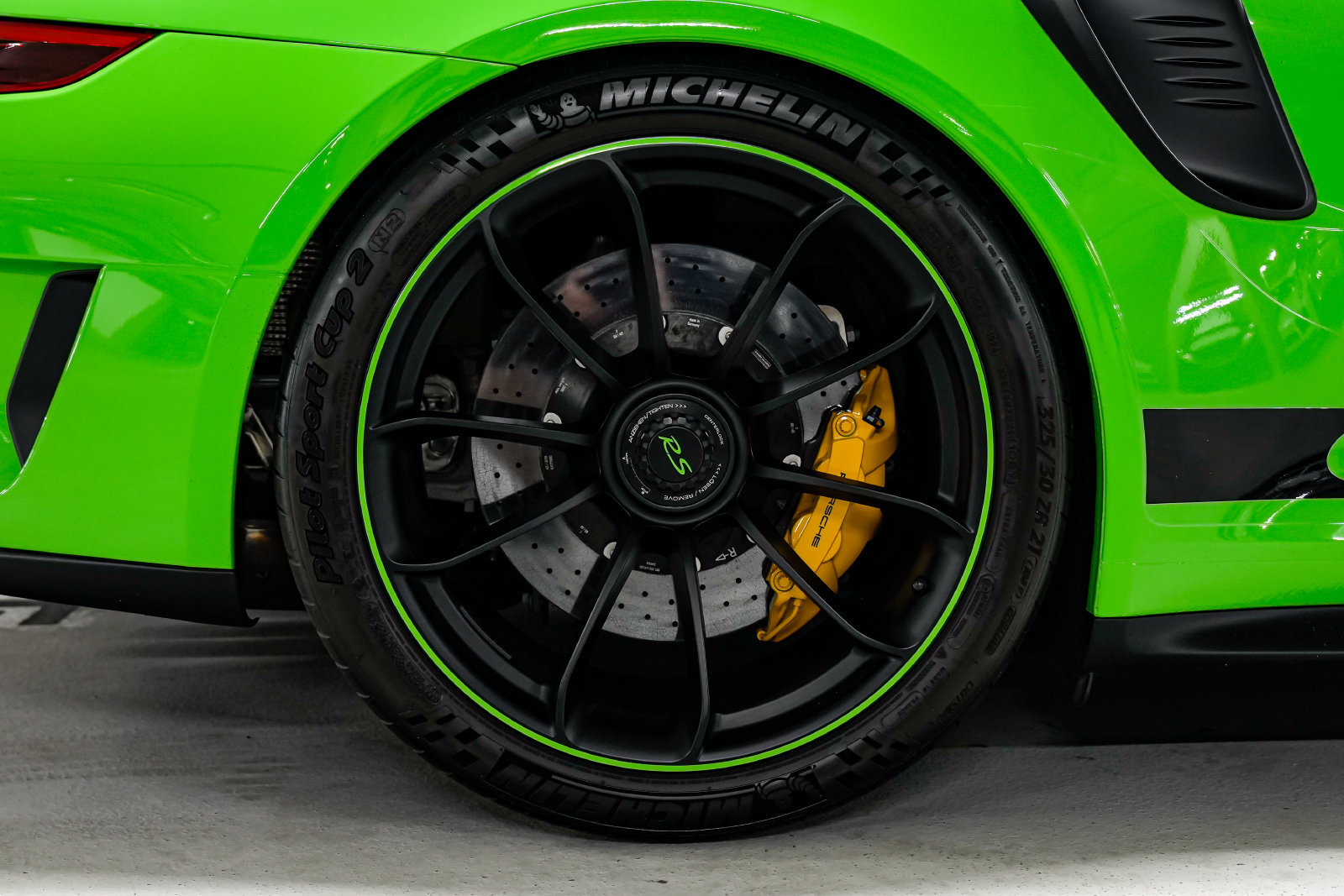 Used 2019 Porsche 911 GT3 RS RWD image 46
