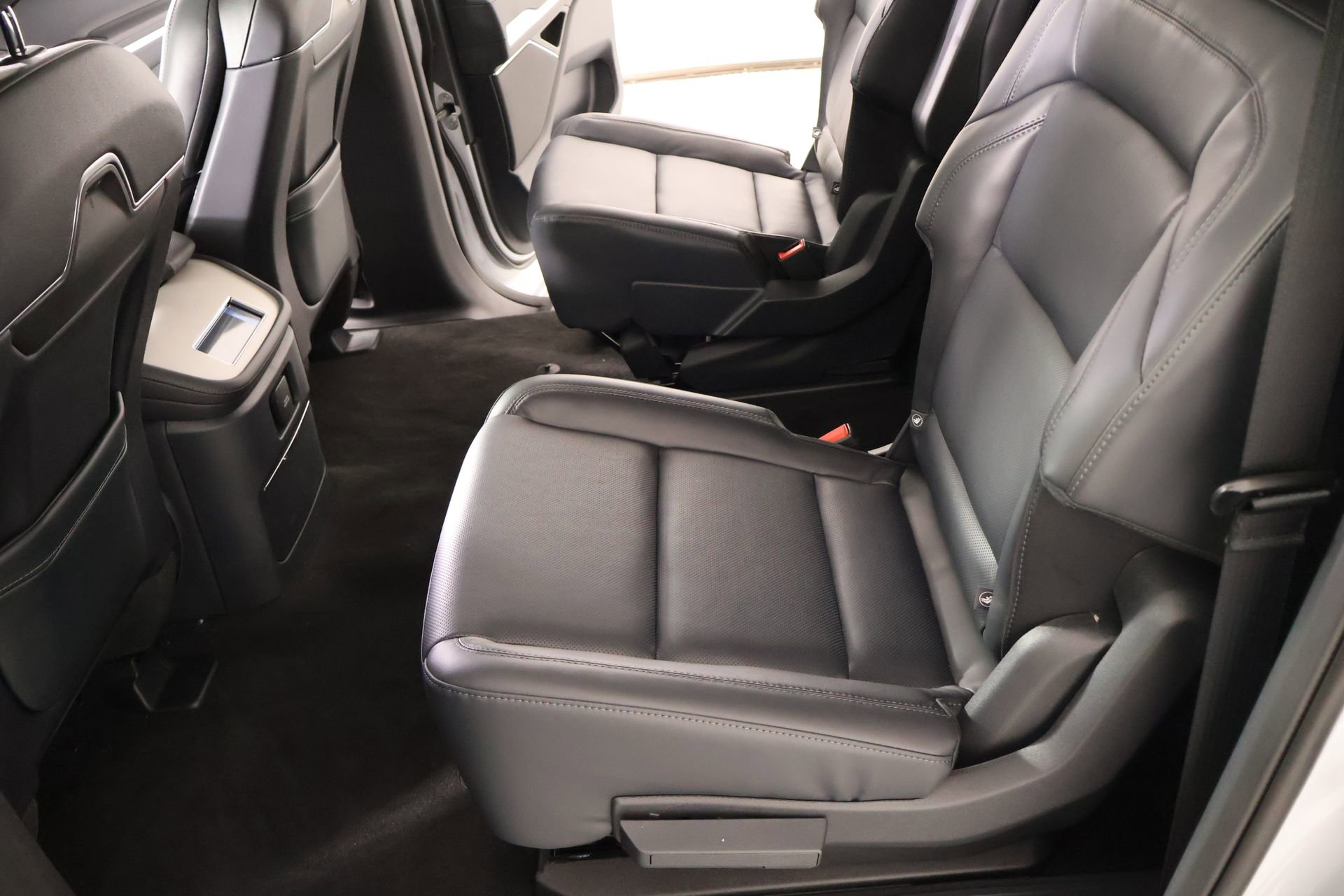 New 2026 Lincoln Navigator L Reserve AWD/4WD image 12