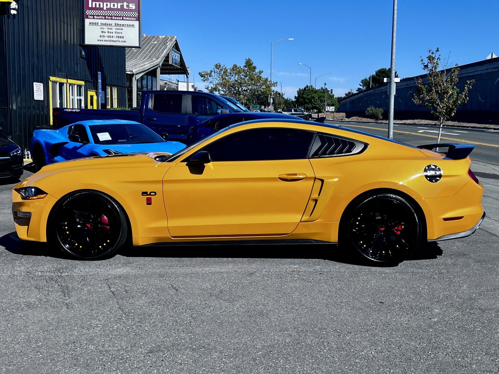 Used 2022 Ford Mustang GT w/ Equipment Group 301A RWD image 9