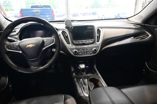 Used 2024 Chevrolet Malibu LT FWD image 12