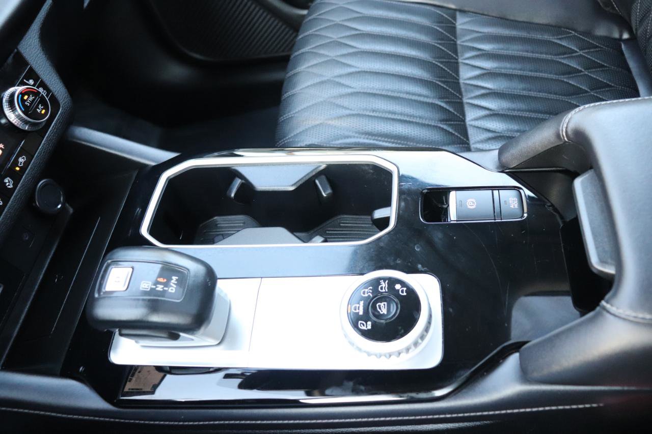 Used 2025 Mitsubishi Outlander SEL FWD image 48