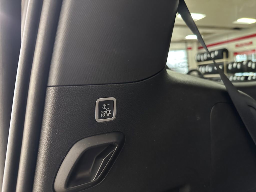 Used 2024 Jeep Wagoneer 4WD image 47