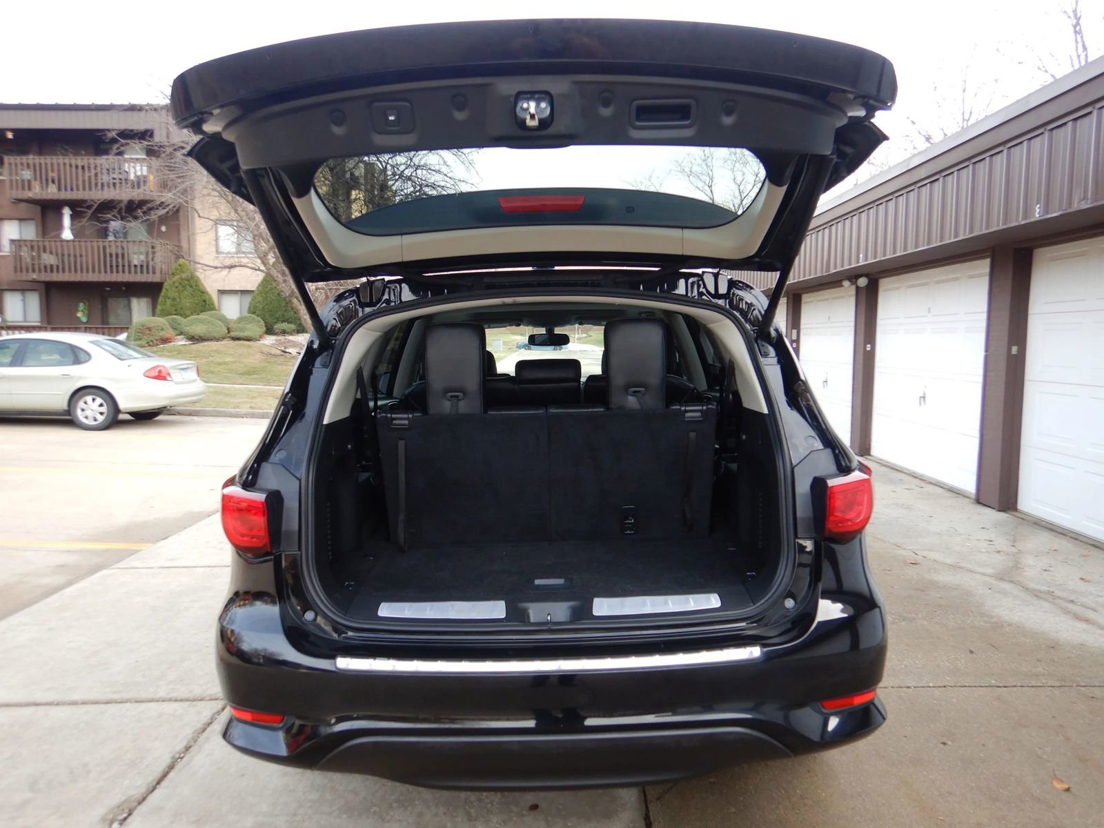 Used 2018 INFINITI QX60 FWD w/ Premium Package image 26