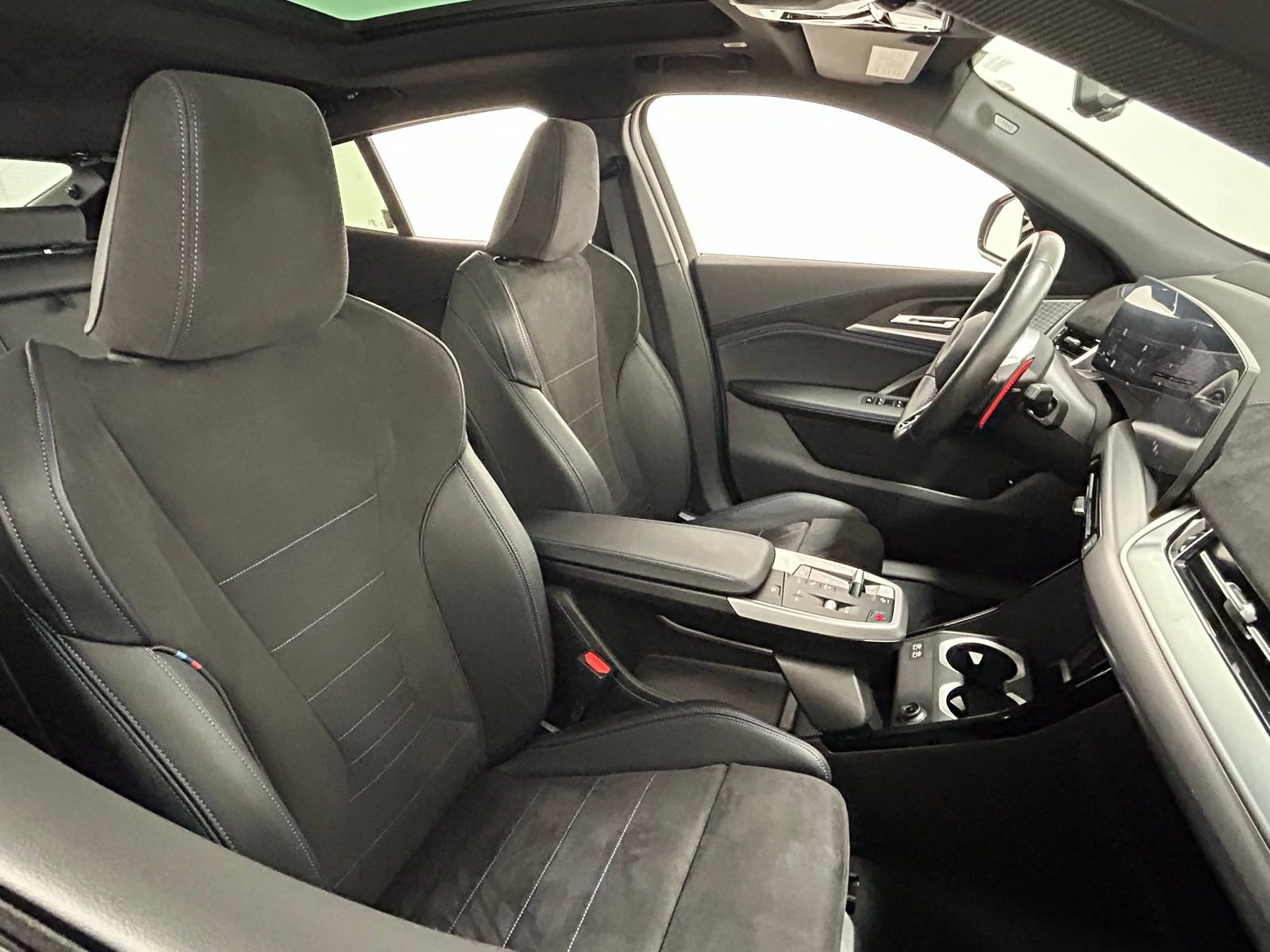 Used 2025 BMW X2 M35i image 40