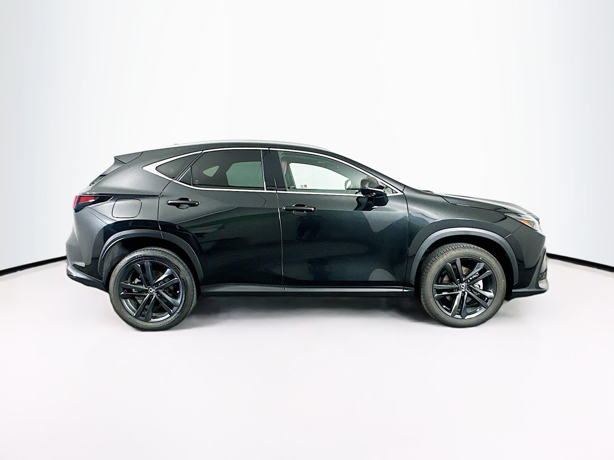 Used 2024 Lexus NX 450h+ AWD w/ Vision Package image 10
