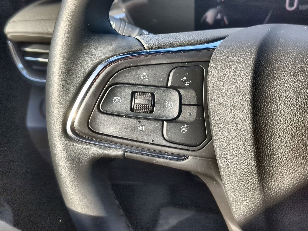 Used 2025 Buick Envista Preferred w/ Convenience I Package image 33