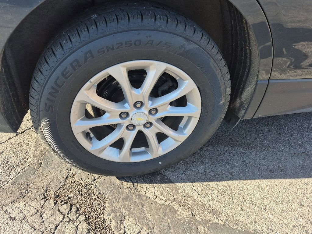 Used 2018 Chevrolet Equinox LT AWD/4WD image 9