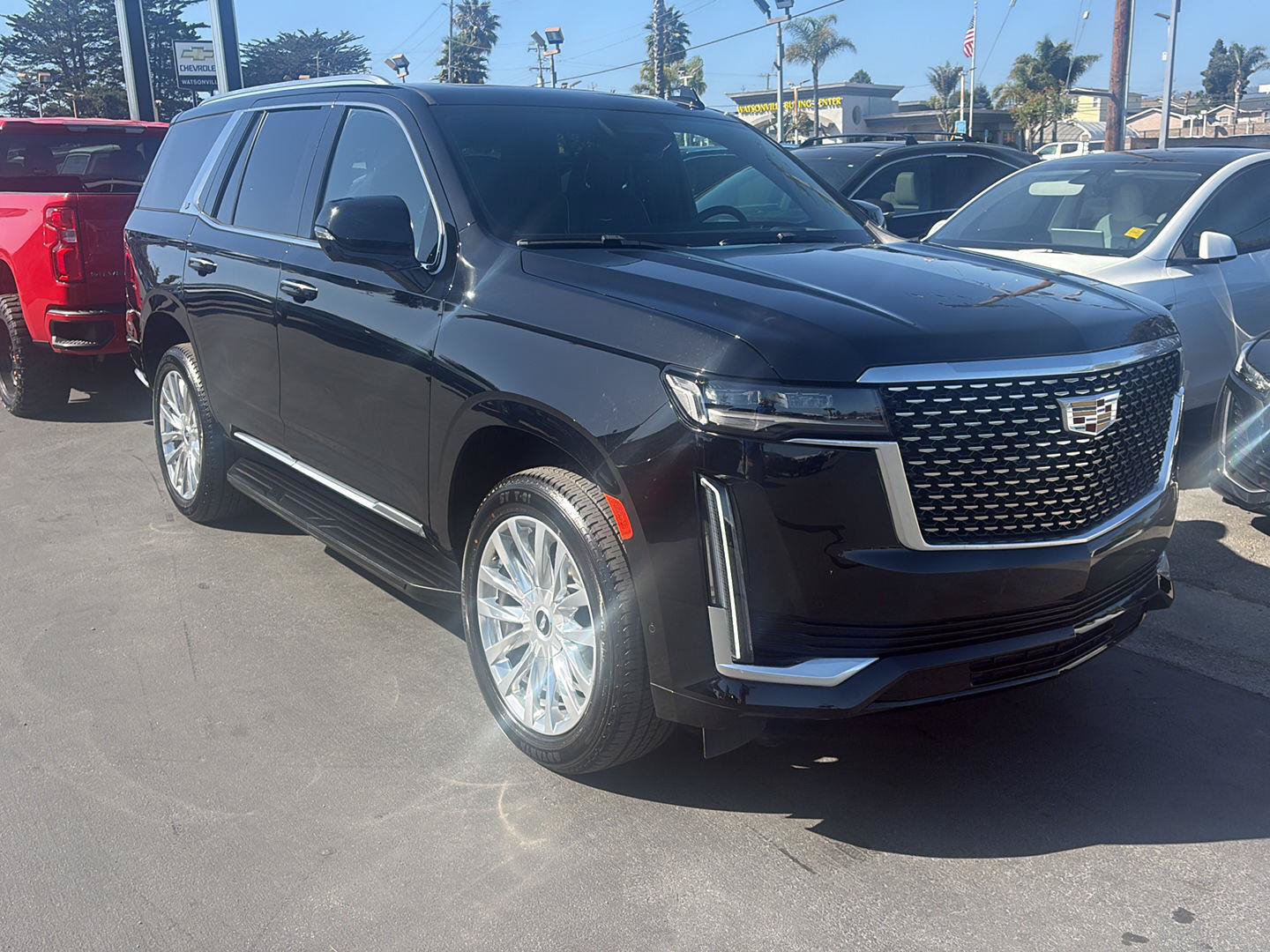 Used 2024 Cadillac Escalade Premium Luxury AWD/4WD image 1