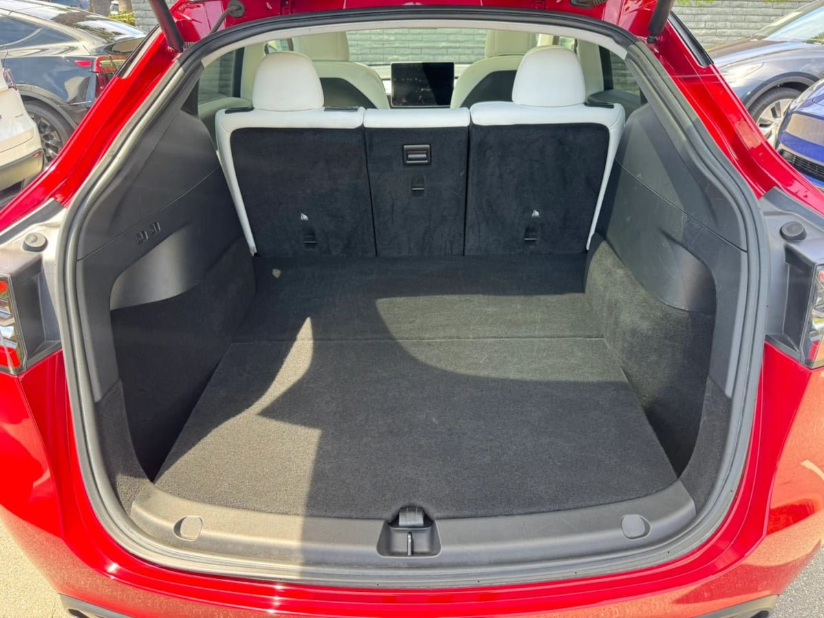 Used 2024 Tesla Model Y Long Range AWD/4WD image 43