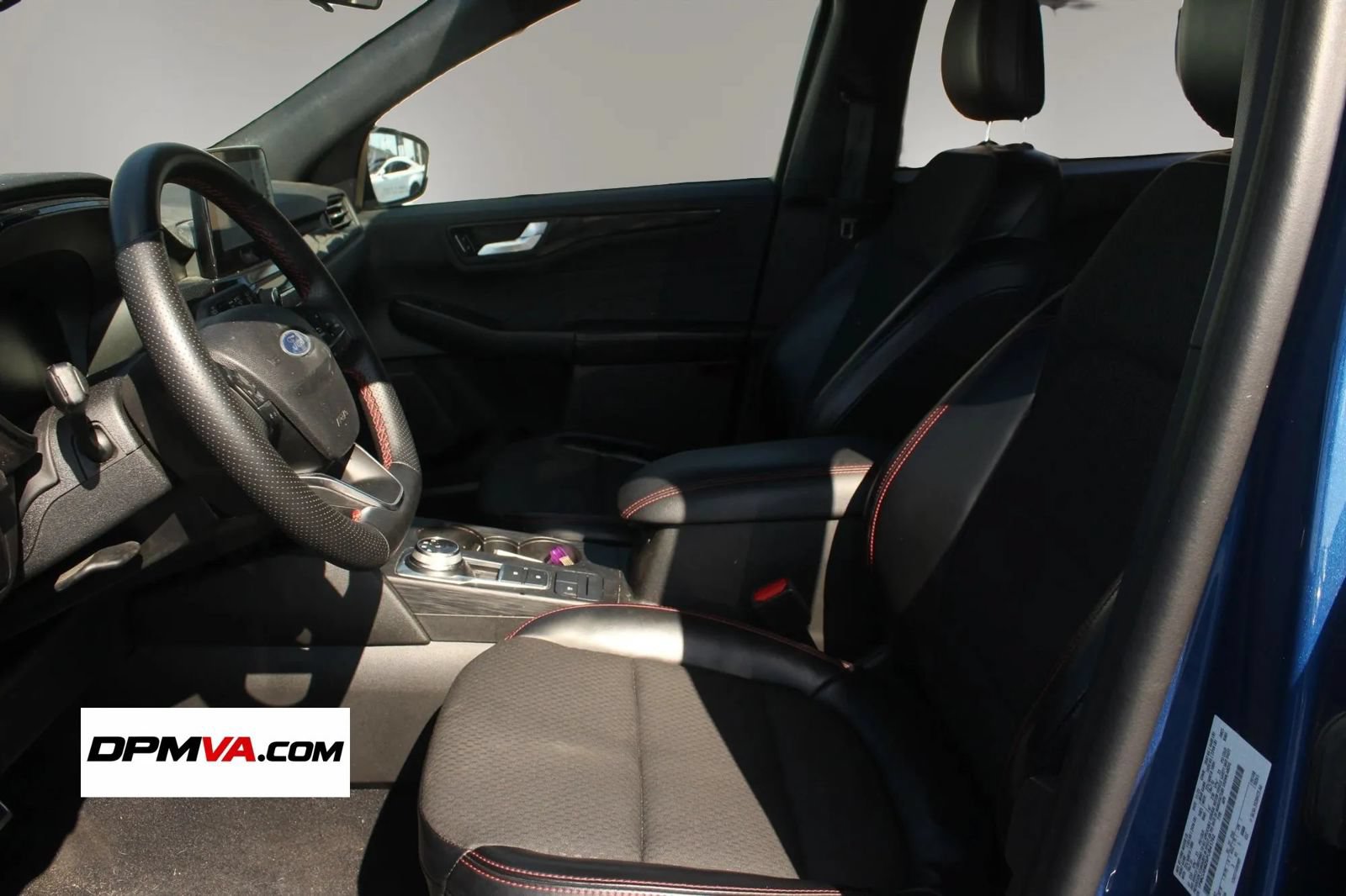 Used 2023 Ford Escape ST-Line w/ Equipment Group 301A FWD image 14
