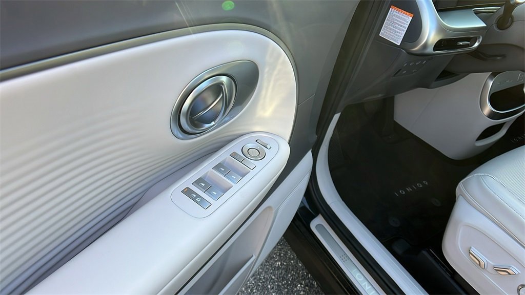 New 2026 Hyundai Ioniq 9 SEL image 12