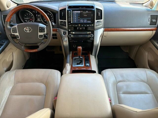 Used 2013 Toyota Land Cruiser AWD/4WD image 17