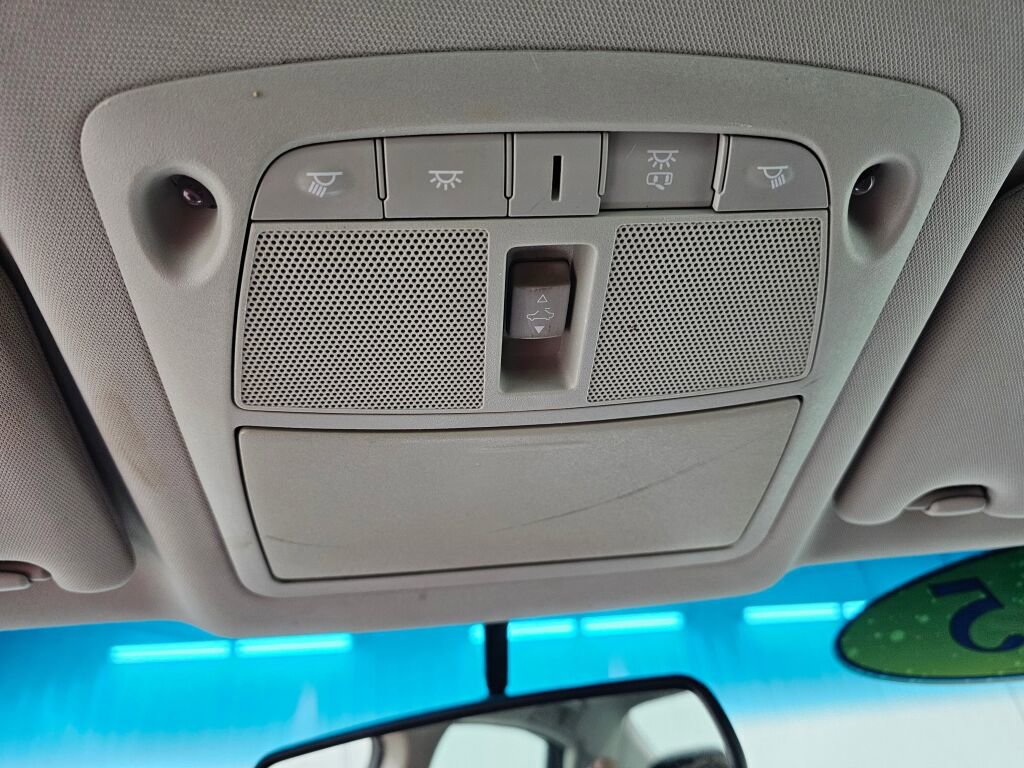 Used 2015 Nissan Altima 2.5 SL w/ Technology Package FWD image 20