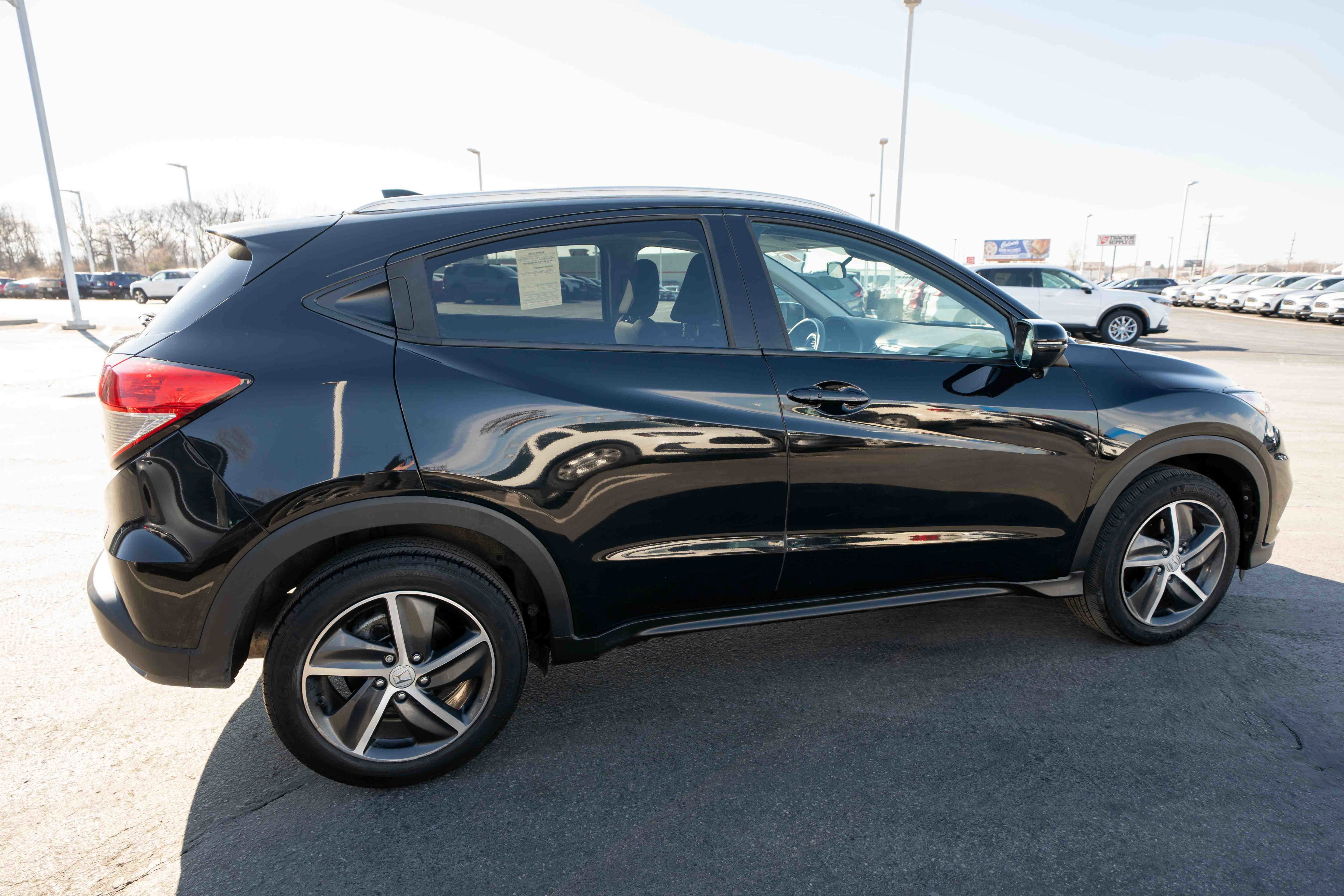 Used 2022 Honda HR-V EX image 6