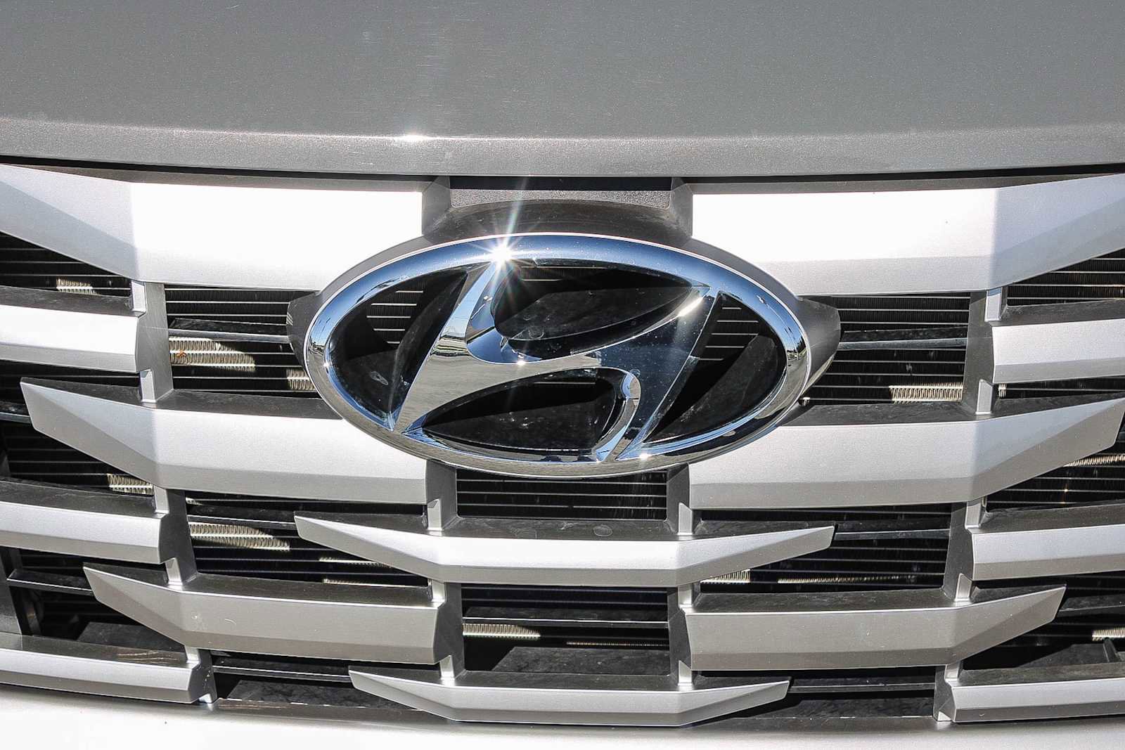 Used 2024 Hyundai Santa Cruz SEL image 11