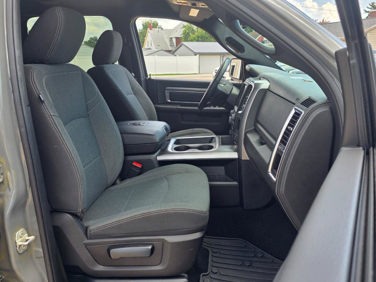 Used 2022 RAM 1500 Warlock w/ Ceramic Grey Warlock Package AWD/4WD image 25