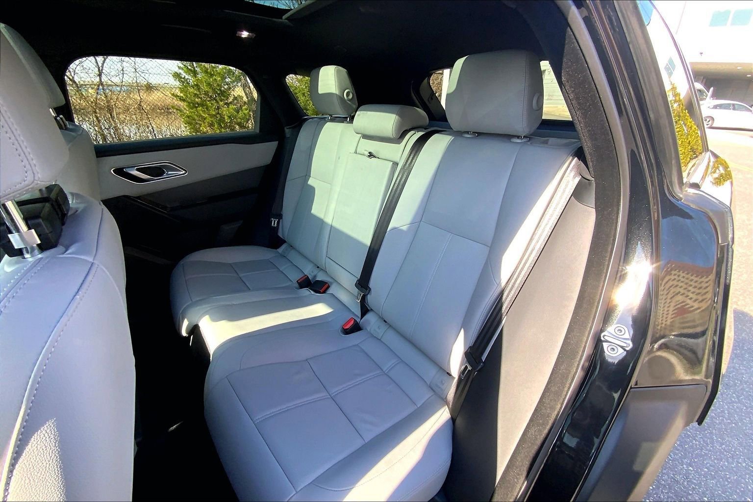 Used 2026 Land Rover Range Rover Velar S AWD/4WD image 20