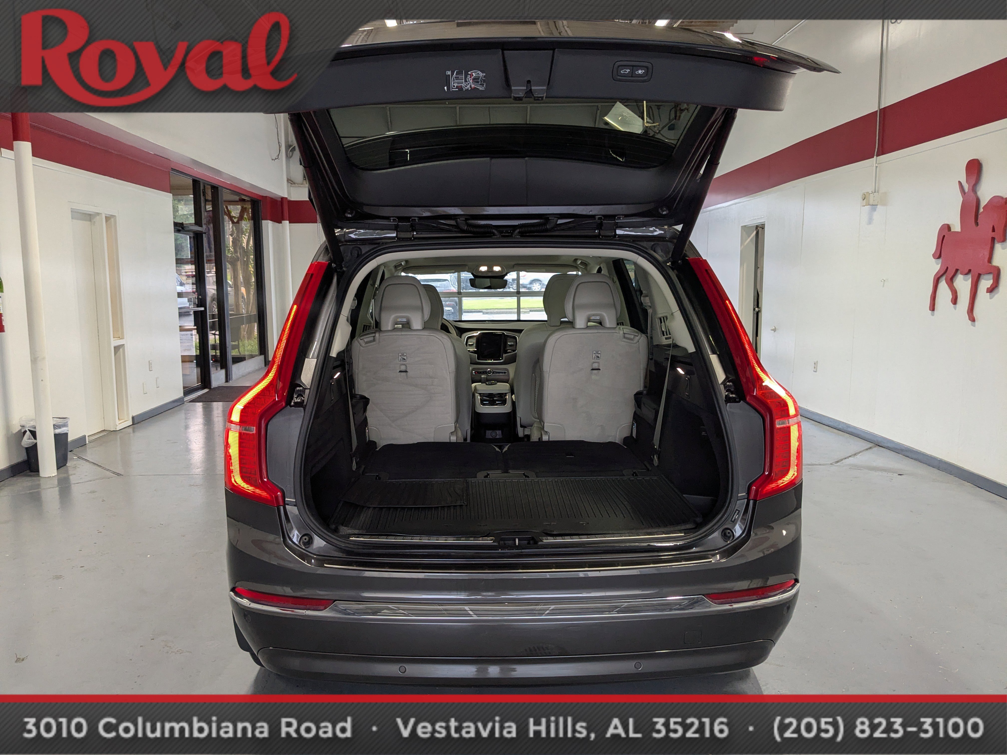 Certified 2023 Volvo XC90 B6 Plus w/ Protection Package Premier AWD/4WD image 13