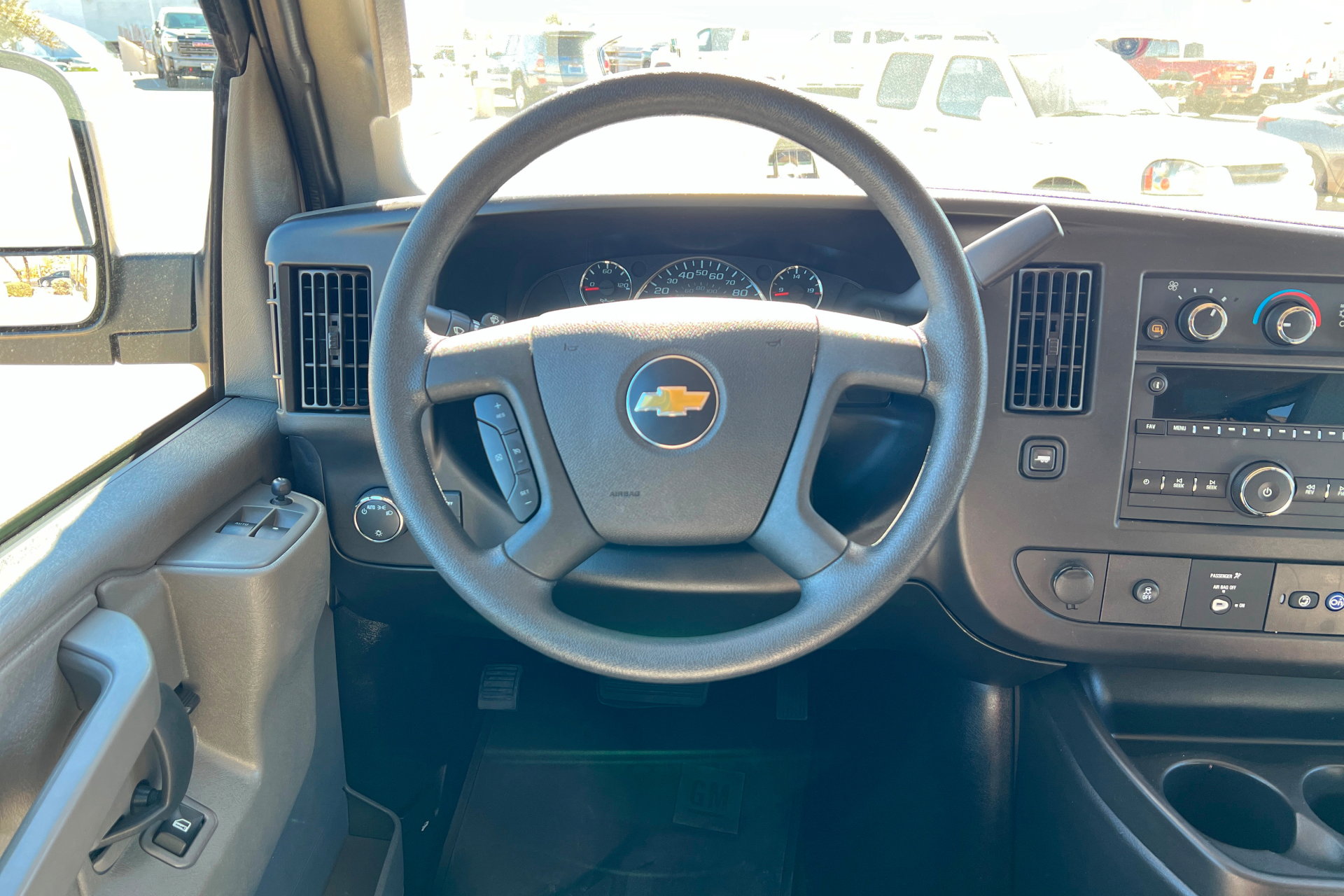 Certified 2024 Chevrolet Express 3500 LT w/ LT Preferred Equipment Group image 13