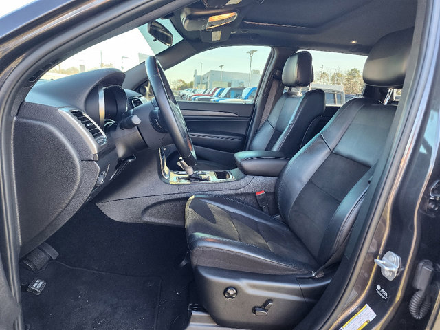 Certified 2021 Jeep Grand Cherokee Laredo X image 32