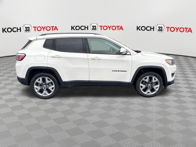 Used 2019 Jeep Compass Limited w/ Safety & Security Group AWD/4WD image 9