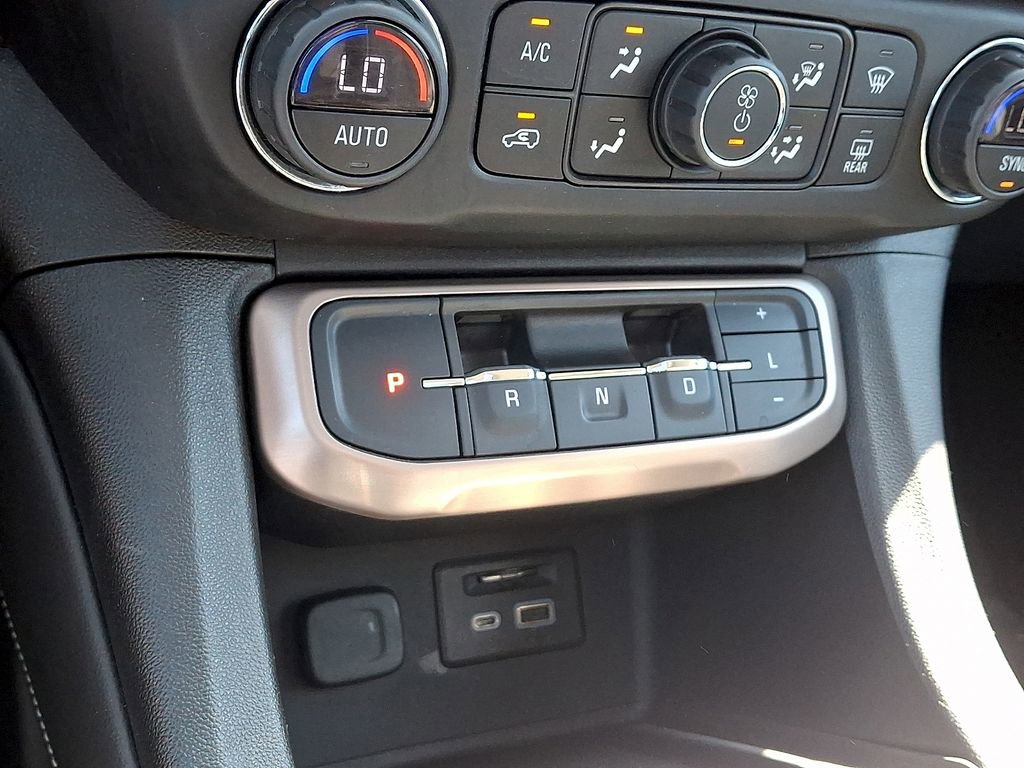 Used 2020 GMC Acadia Denali w/ Trailering Package image 15