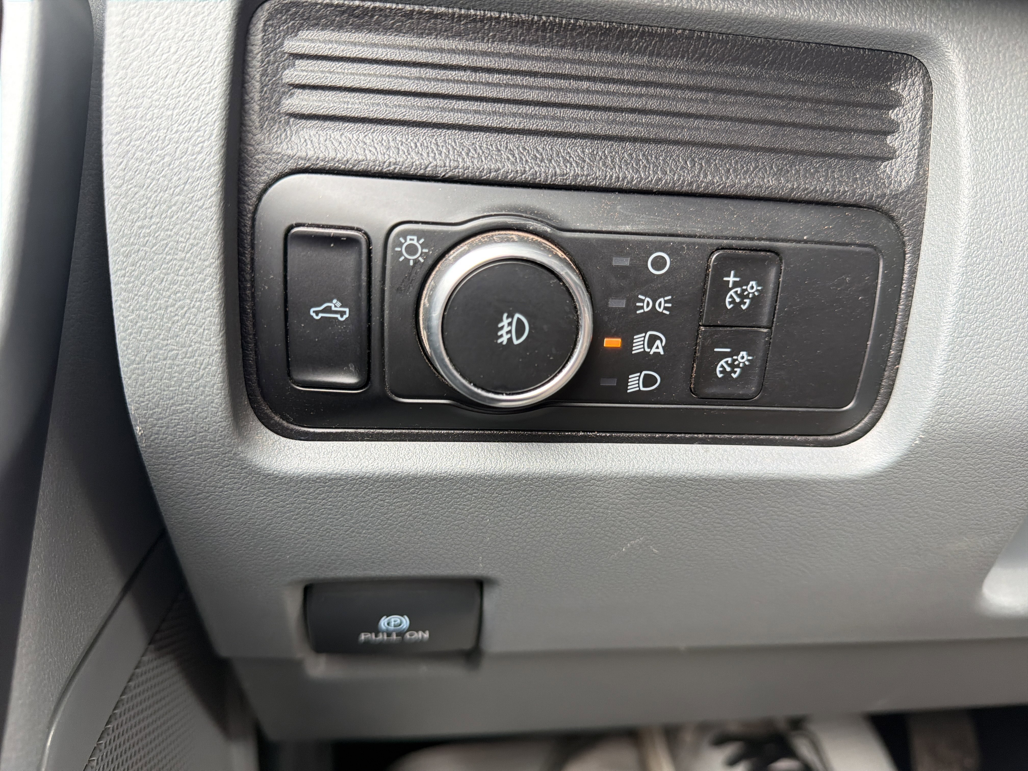 Used 2025 Ford F250 XLT image 30