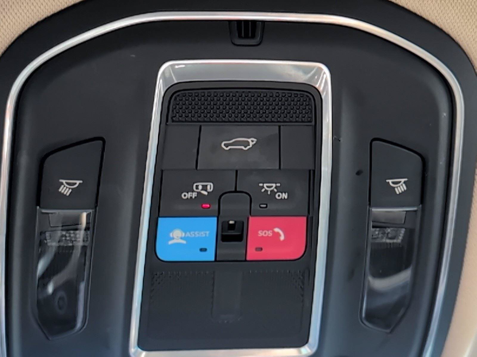 Used 2021 Jeep Grand Cherokee L Limited RWD image 20