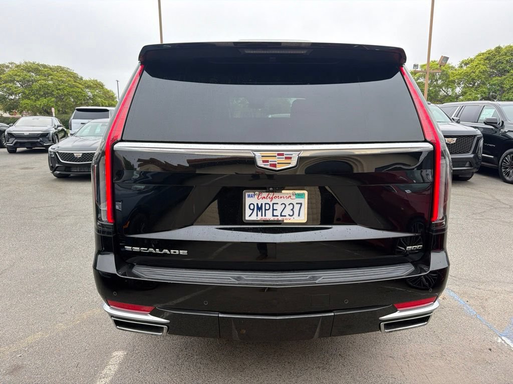 Used 2021 Cadillac Escalade Premium Luxury AWD/4WD image 5
