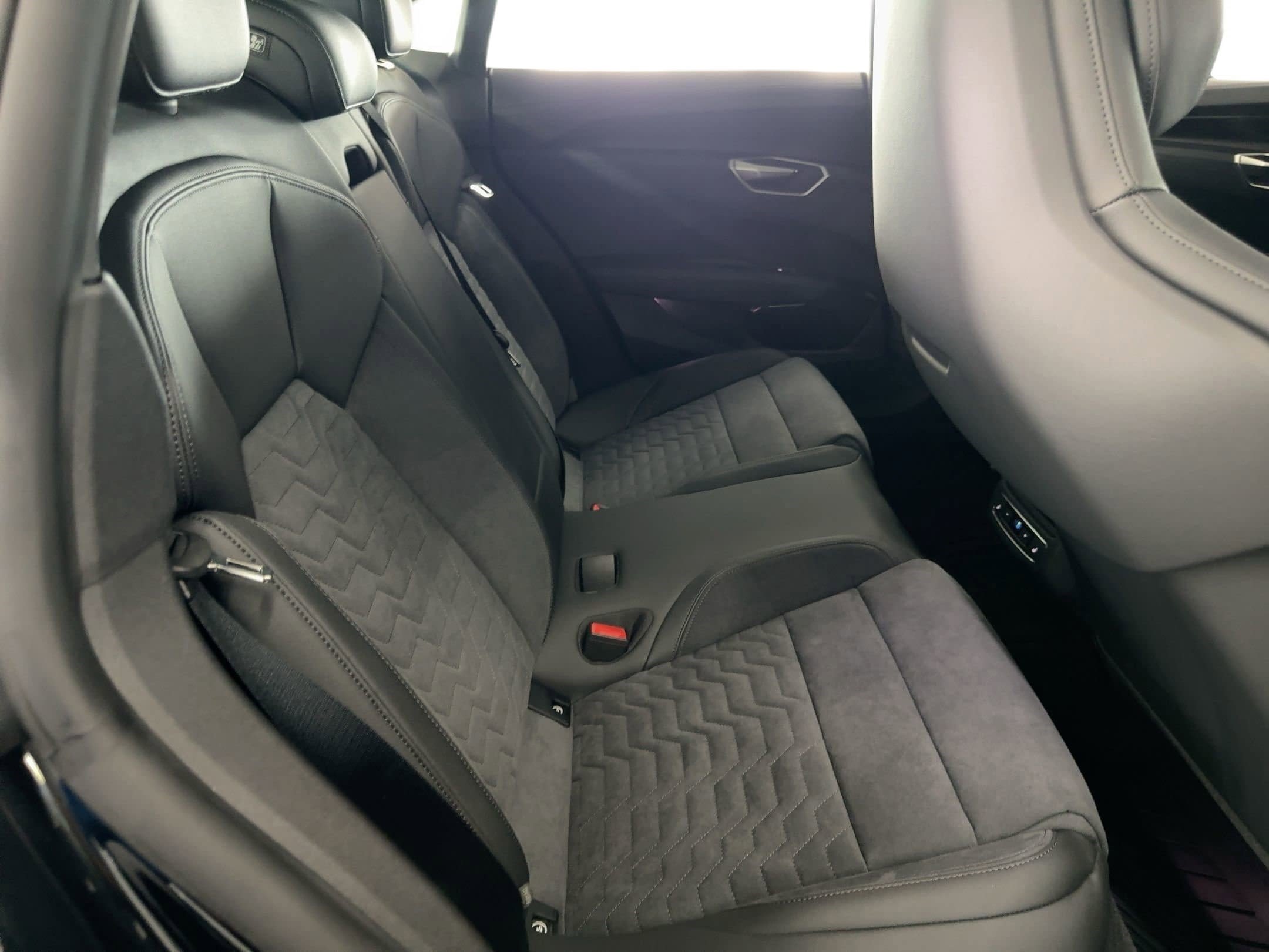 New 2026 Audi S e-tron GT Prestige image 29