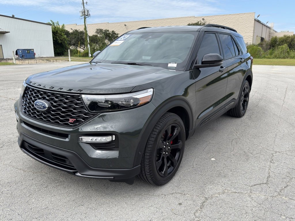 Certified 2024 Ford Explorer ST w/ Equipment Group 401A image 5