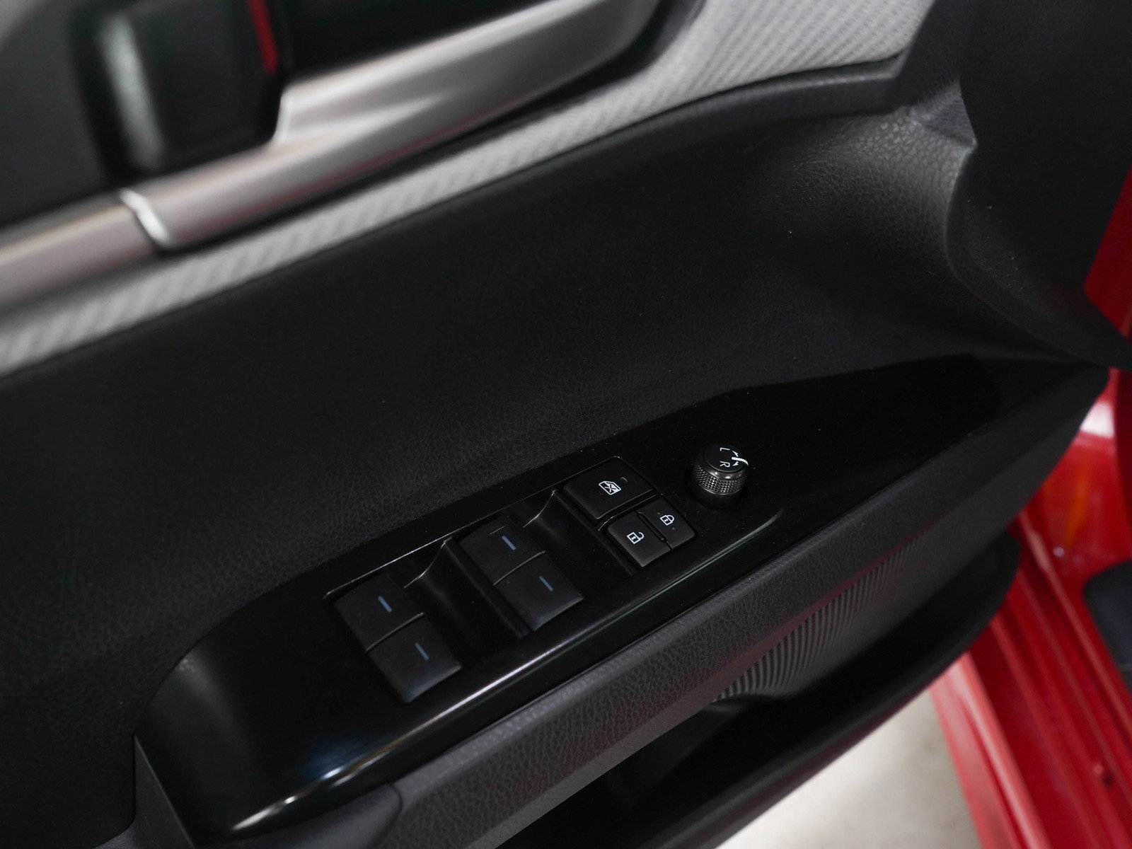 Used 2026 Toyota Camry SE w/ Multimedia Upgrade Package image 19