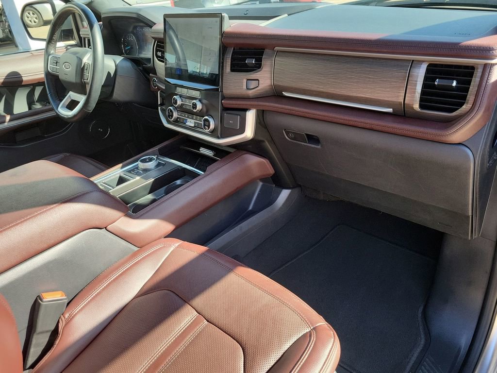 Used 2024 Ford Expedition Max Limited image 30