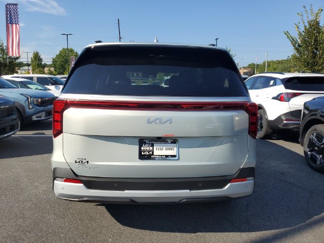 New 2027 Kia Carnival EX FWD image 5