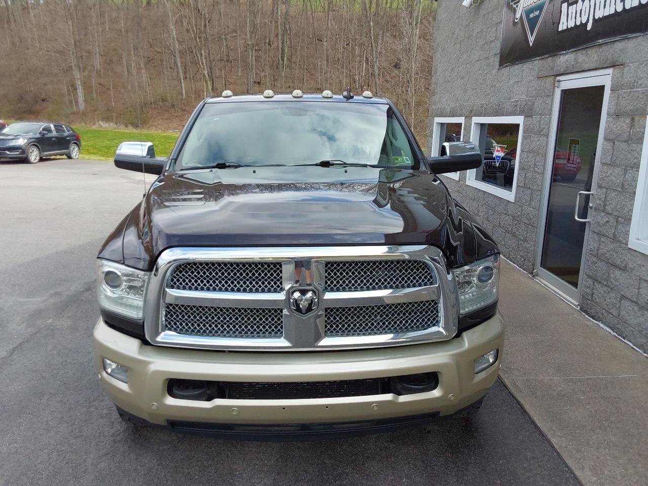 Used 2016 RAM 3500 Laramie Longhorn image 13