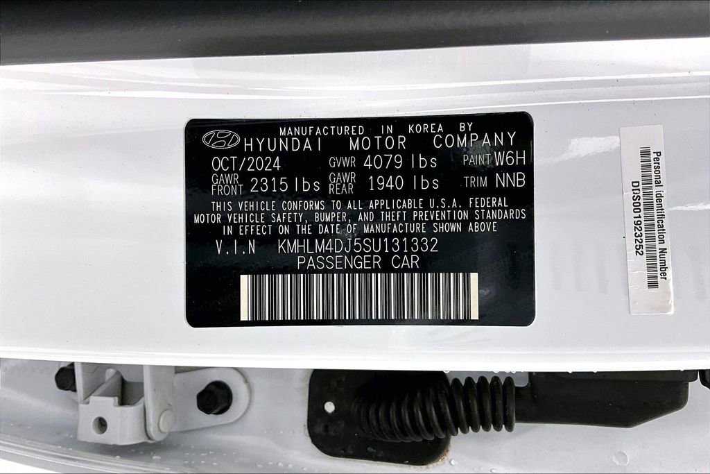 Certified 2025 Hyundai Elantra SEL image 41