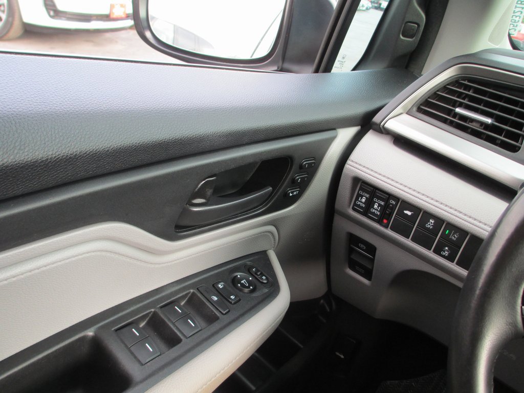 Used 2018 Honda Odyssey EX-L image 26