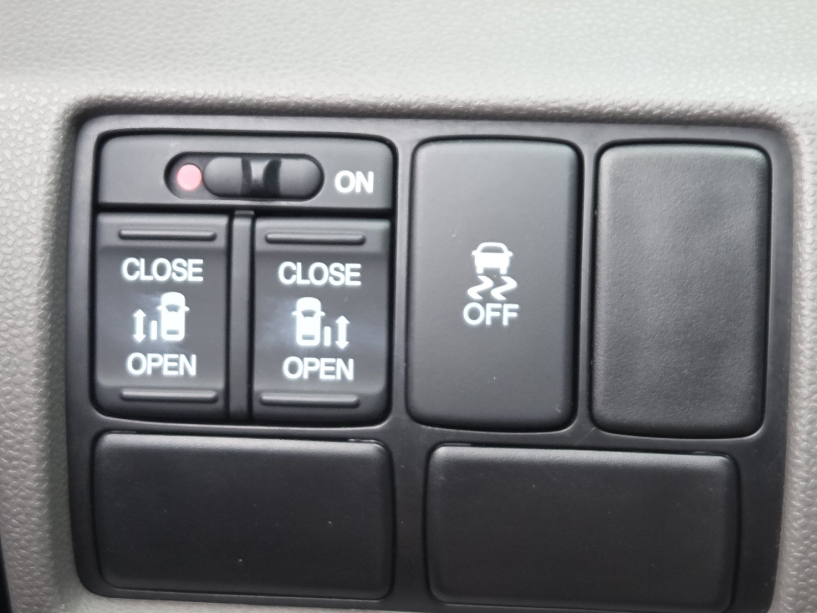 Used 2015 Honda Odyssey EX image 29