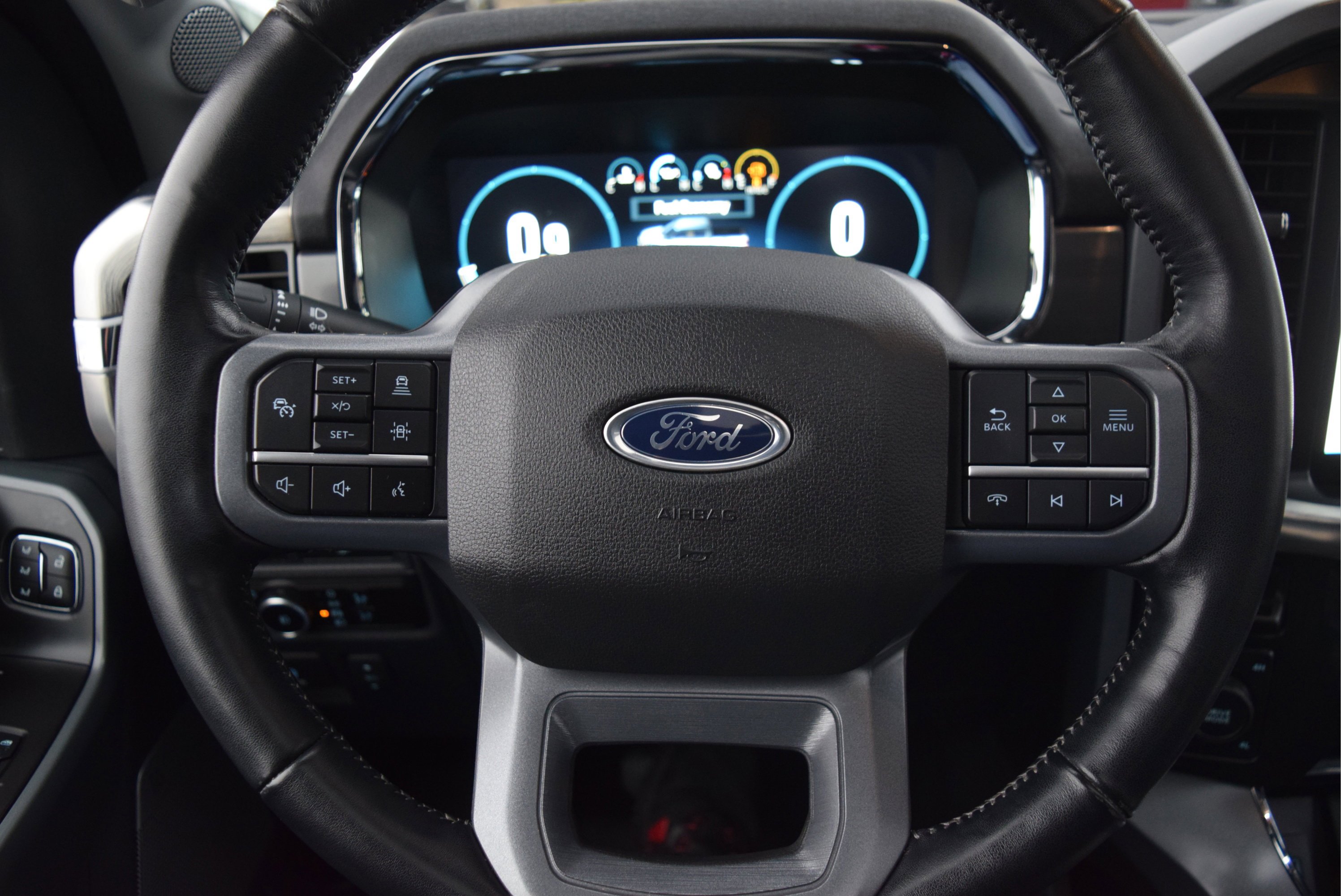 Certified 2023 Ford F150 Lariat w/ Equipment Group 502A High image 13